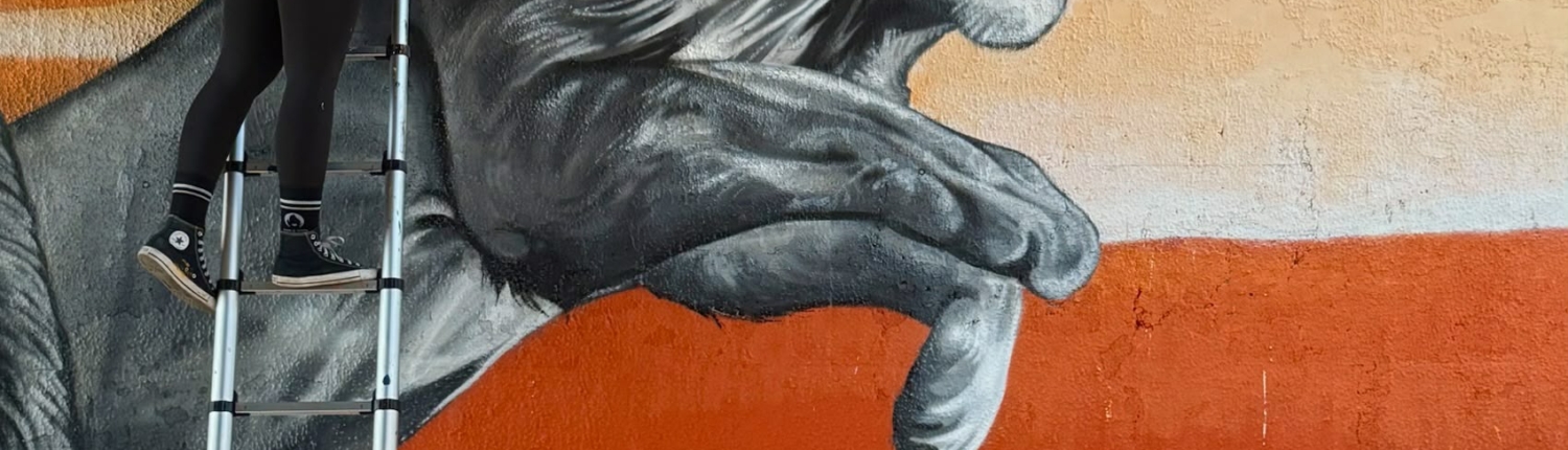 Des exemples d'illustration d'Amélie Beral, ici des lions sur le M.U.R de Pérols